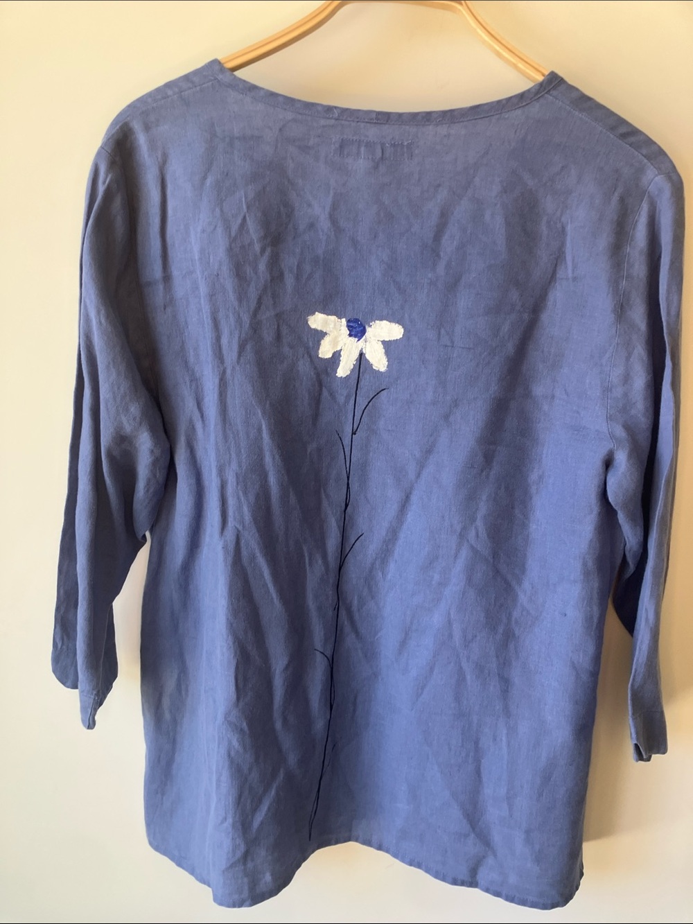 FLAX Vintage Blue Linen Flowy V-Neck Top w/ White Daisy Customization Size M - Picture 6 of 11